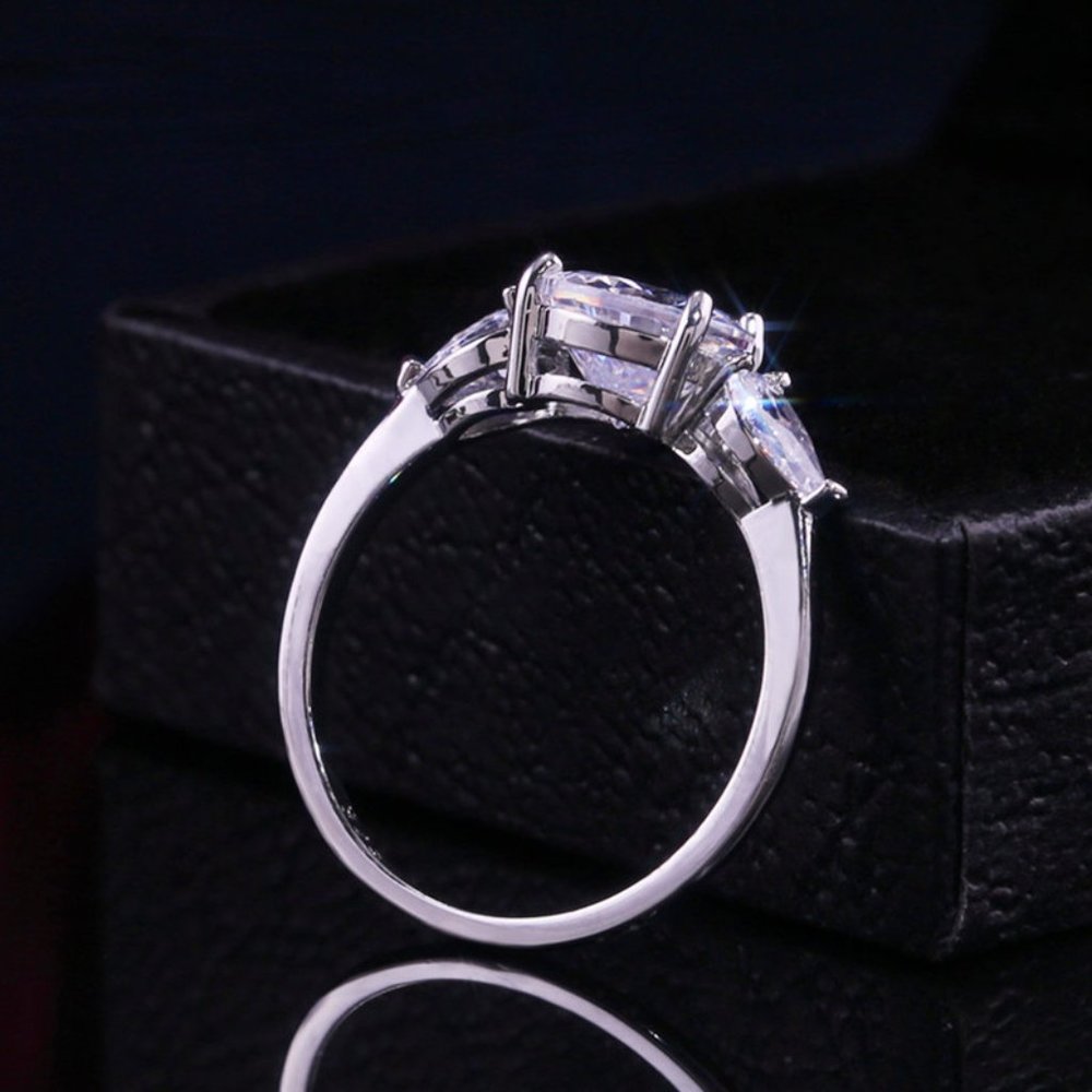 Water Drop High End Custom Silver Wedding/Engagement Ring for Women, VIP425 - Picture 5 of 10